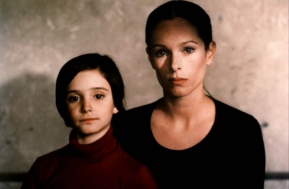 cria-cuervos